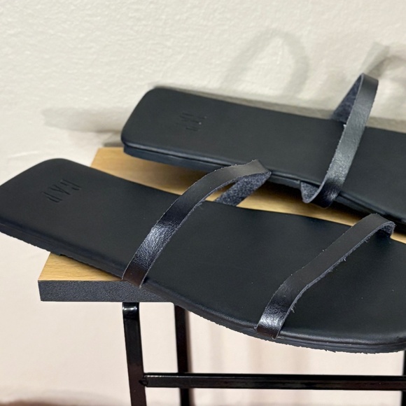 3/$10⚡️GAP Black Leather Strap Minimalistic Square Toe Slip-on Sandal Size 9 - Picture 8 of 10